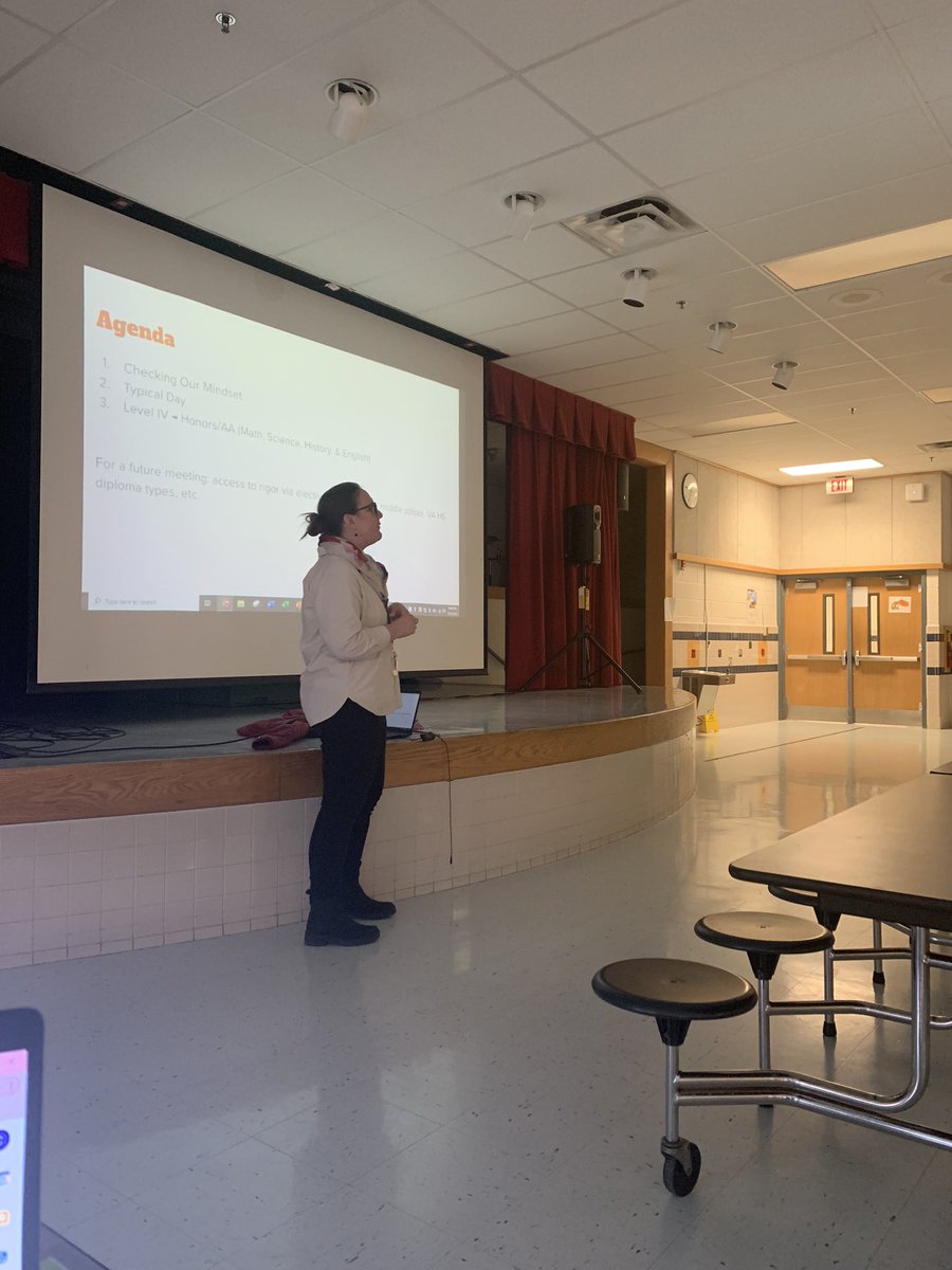 Ms. Kobylski talking to families about transitioning to middle school and the advanced academic options for our rising 7th graders! @cwlatham @FLCasablancaAP <a href="/kirsten_m/">Kirsten Maloney (she/her/hers)</a> <a href="/Sandburg_MS/">Sandburg MS</a> <a href="/FCPSR3/">FCPS Region 3</a>