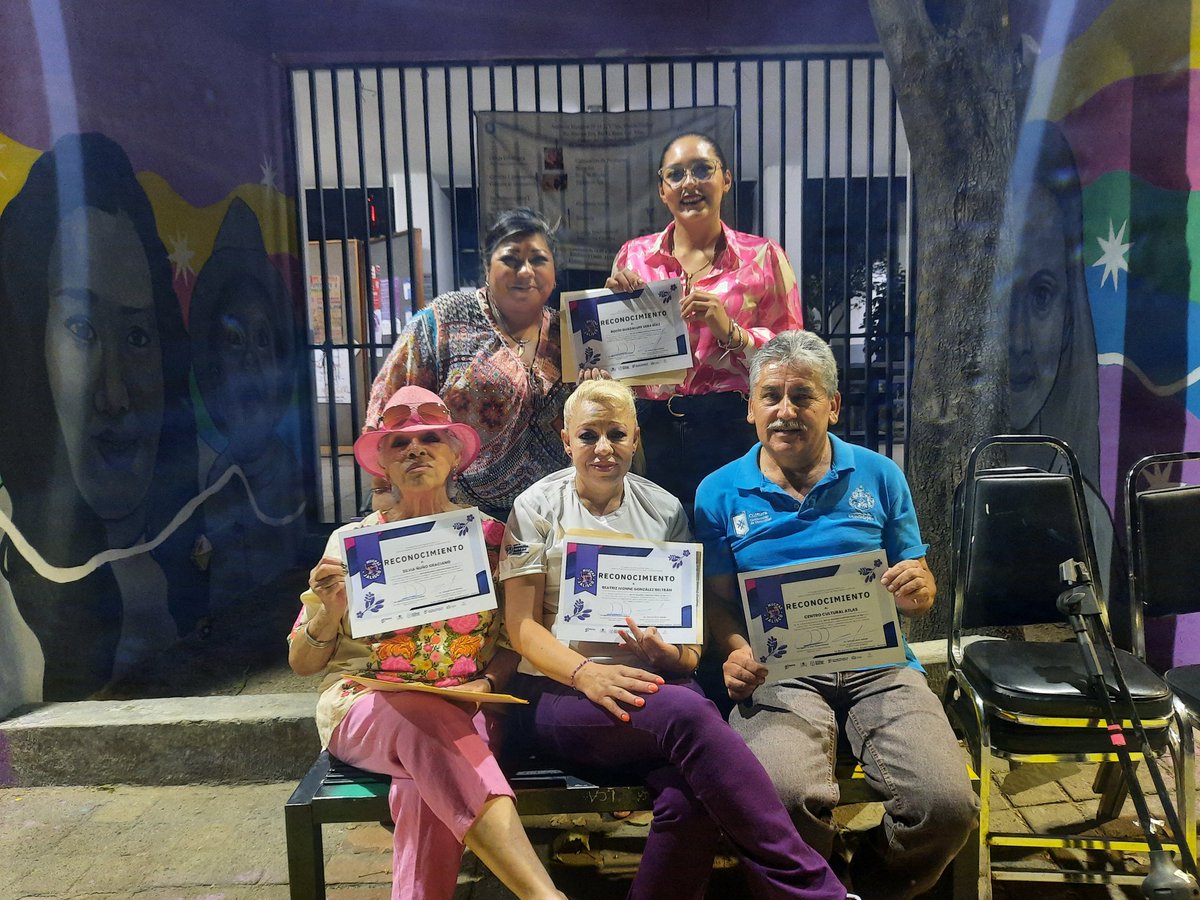 PaxxCultura's tweet photo. En #ColAtlas #CCAtlas las Mujeres Constructoras de Paz "MUCPAZ" comienzan a escribir una gran historia.
Desde el Corazón de la Colonia Atlas, este es el principio de algo muy chido.
@RicardoSBeruben @carmenjuliagdl @culturagdl @PoliciaGDL @PrisFrancoB https://t.co/PPAprGzHcE