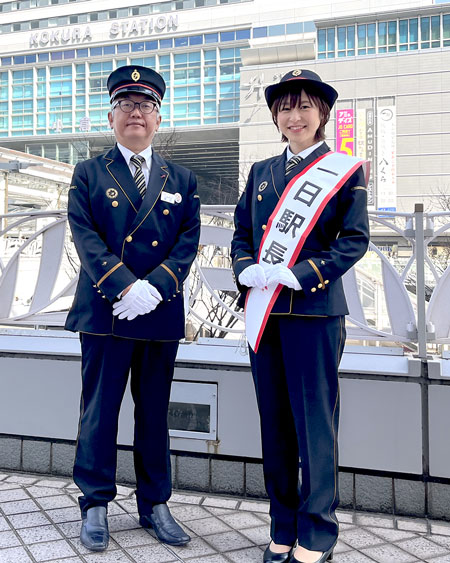 asianbeat_chan's tweet photo. A ceremony was held on 11 March to celebrate the Kokura Station Bldg.'s 25th anniversary🎊#TokuiSora, known for portraying Love Live! Yazawa Nico was appointed as a 1 day station manager to mark the occasion✨Tokui also thrilled fans with an appearance at an event in Aruaru City! https://t.co/tSX8T3gQ8P