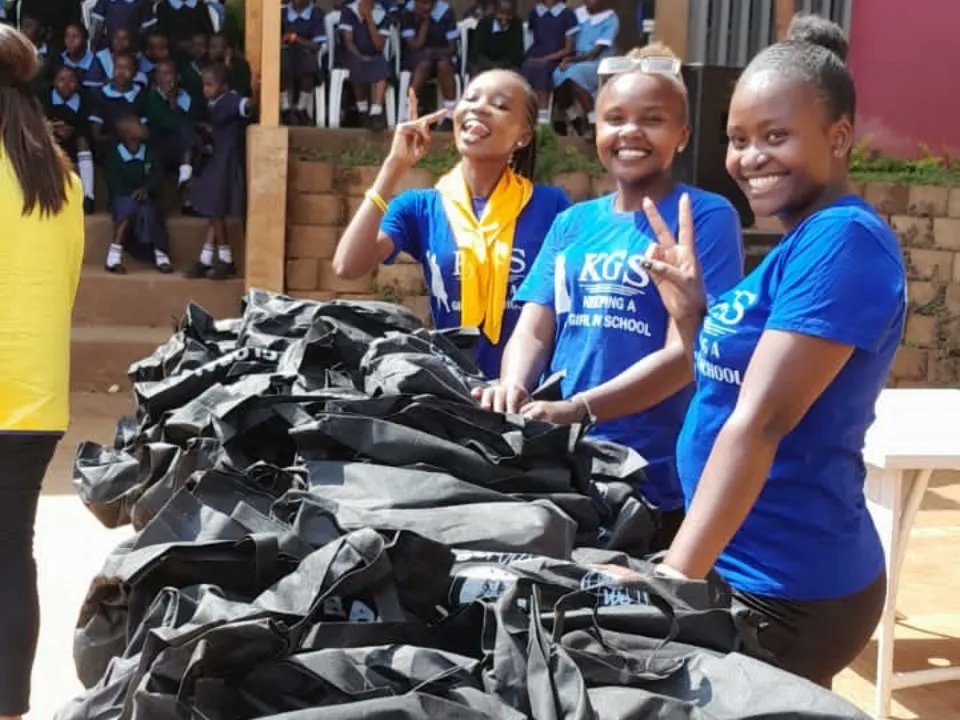 GirlKeeping's tweet photo. During the #GlobalServiceWeek together with Lions, we conducted a pads drive activity and donated reusable pads to 400 girls in New Mathari Primary School.
This activity was funded by #LCIF @lionsclubs
#WeServe #usikueMSHY #WeAreCommitted https://t.co/hSYGLwGW47