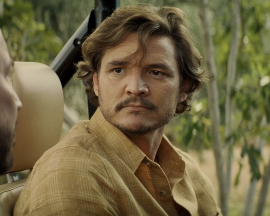 pascalarchive's tweet photo. pedro pascal as javi gutierrez in the unbearable weight of massive talent (2022) https://t.co/DN7bBozhjP