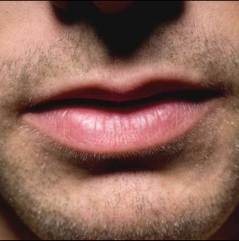 theiceraf's tweet photo. Lelaki perempuan if nak bibir sihat &amp; tak kusam. Start jaga your bibir now. Include a good lipcare product in your routine. Trust me waktu bercakaprasa confident sgt bila bibir nampak sihat. Ada 2 step mudah yang sgt digalakkan utk ikut.

Rt and bookmark siap2. https://t.co/rGFCiiakKO