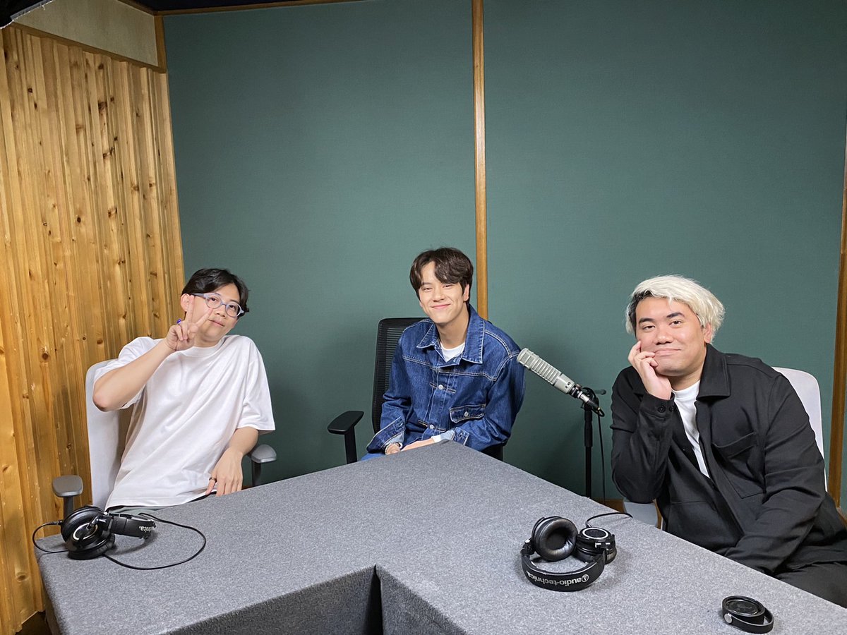 salmon_podcast's tweet image. แขกรับเชิญคนต่อไปของ #UntitledCase ได้ใครมานะ
@mynameisnanon คนทุกที่ ครั้งนี้เขามาคุยกับยชธัญถึงที่ Salmon Studio เลย Coming Soon! 🛸👽
#mynameisnanon #nanon_korapat #UMGSeries
