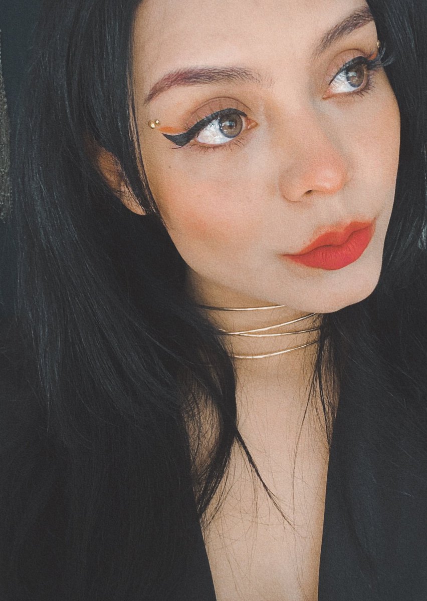 Ya escuchas mi nuevo ep “Solace Infinito ♾️ “ youtube.com/playlist?list=… en YouTube también!!!