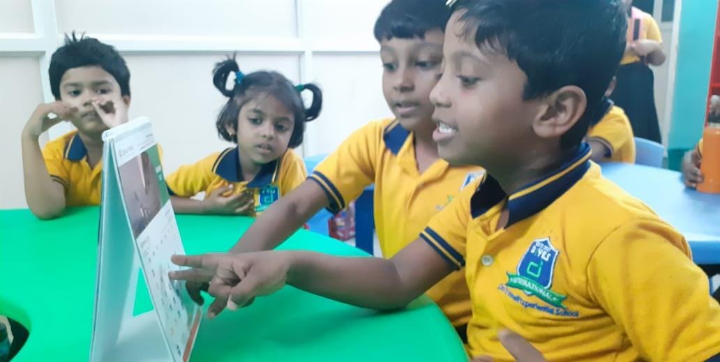 Let us learn the concepts of days, months, years, holidays, and birthdays by using a calendar. 
Here we go! 
#experientialschool 
#inspiringschools 
#whatsaroundthiruvananthapuram 
#internationalschool