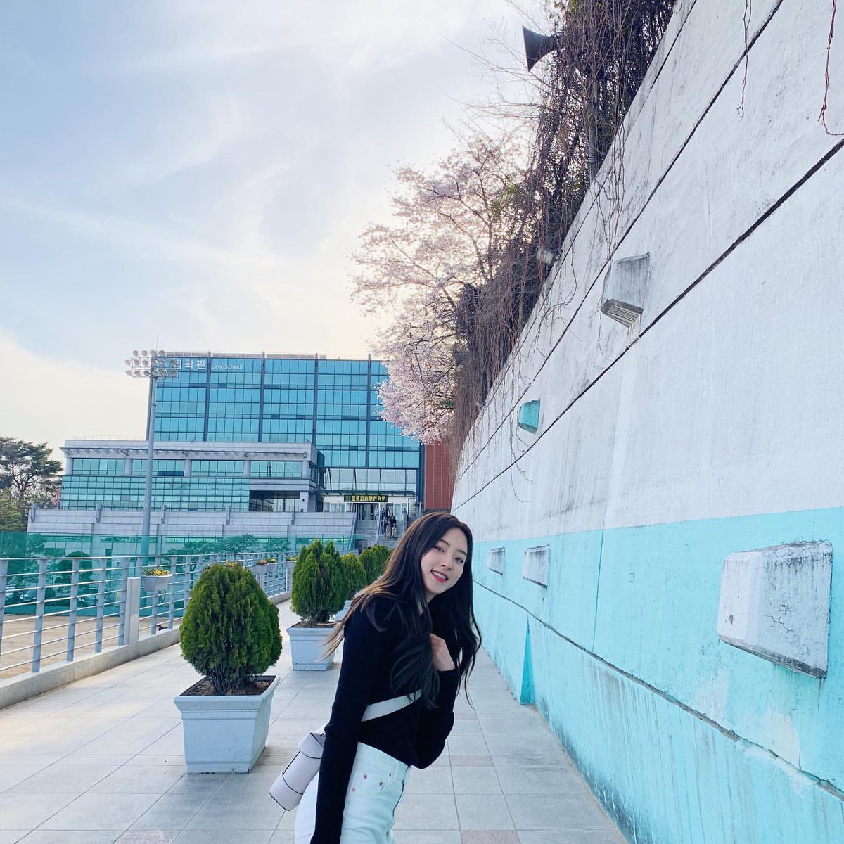 주연선배 학교만 가면 정말,,,🥹