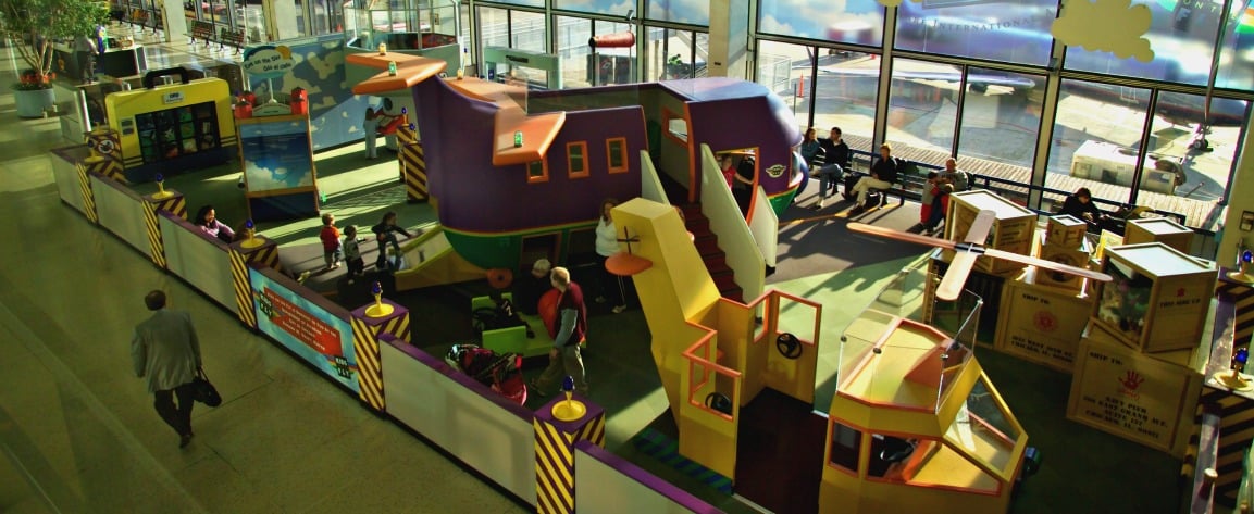 Lisa & James Cameron tweet media