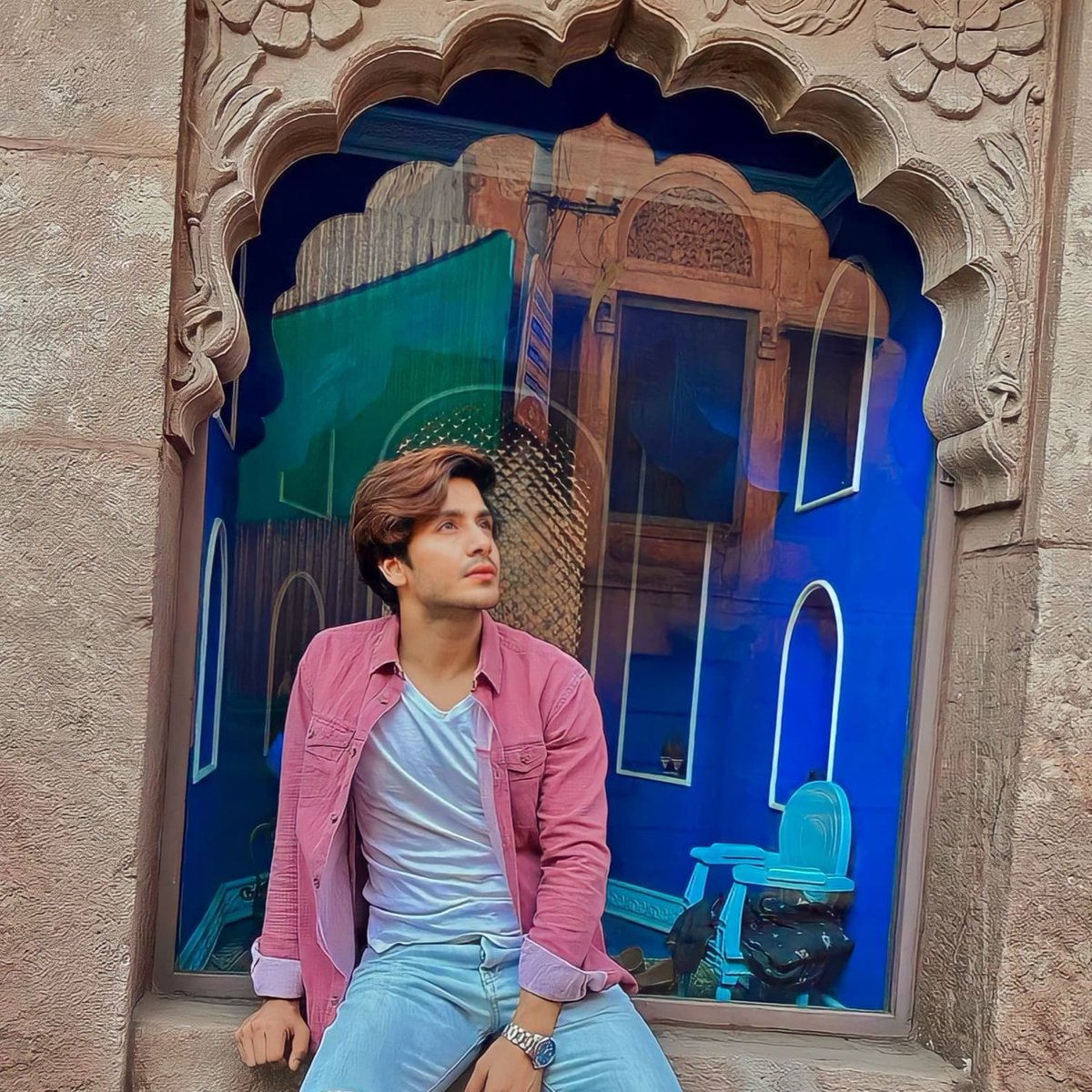 Shar bhi gulabi tu bhi gulabi 💗💗

#Paramsingh 💫
Yuvraj- banna
#Pichhakartiparchhaien