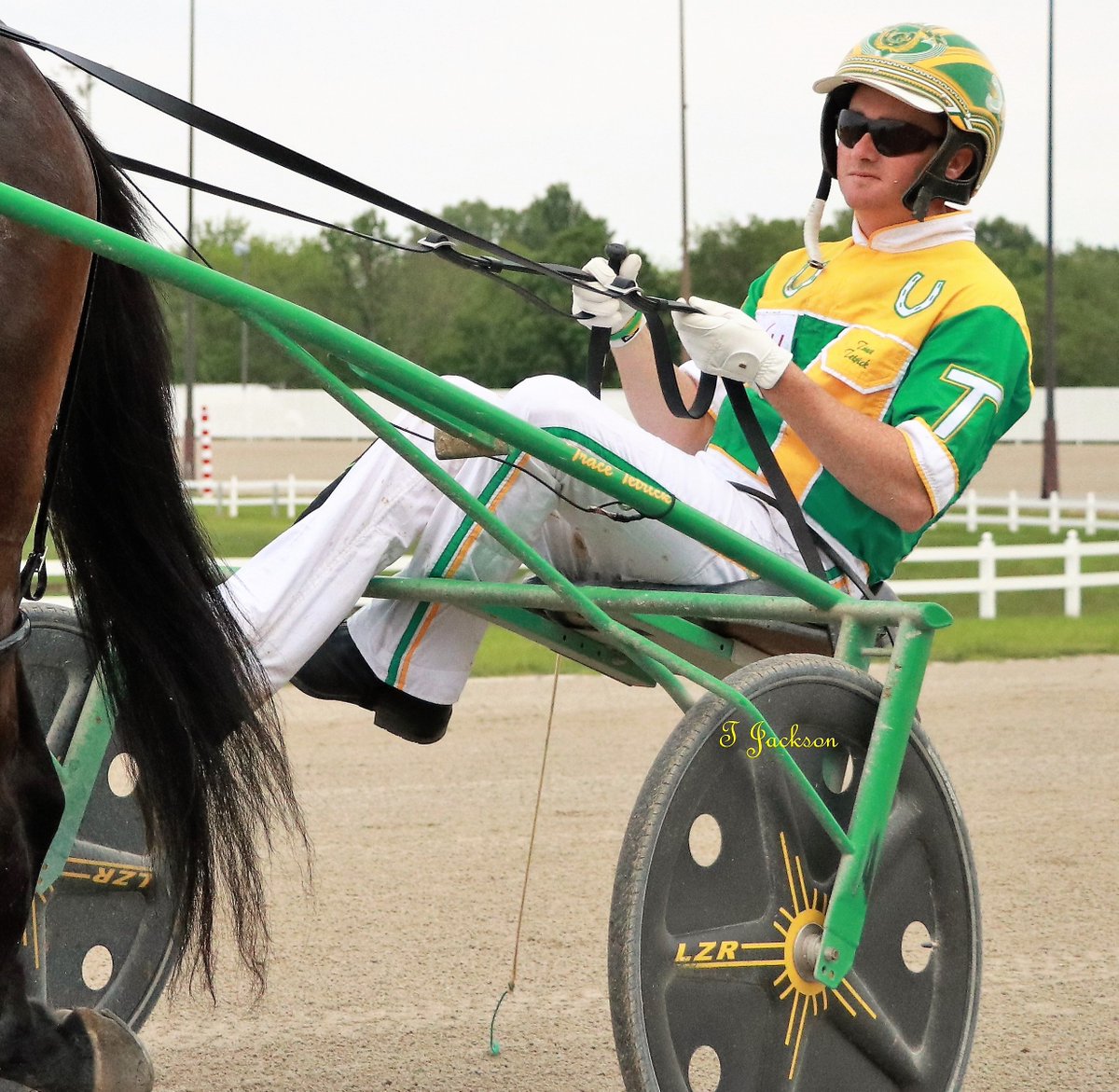 hoosiernations's tweet photo. Hoosiers @MVGOHIO 
#Double Trace Tetrick
#Single Sam Widger and Jordan Ross
#HoosierHP wins Riverdancing Diva, Brookview Bullet, Whinsical, Northern Angle and Carbon Cider
Congratulations to everyone!!
Around 66 hours until @HoP_Racing opening night #PartyInTheCornfield https://t.co/DJP7Zpcu4K