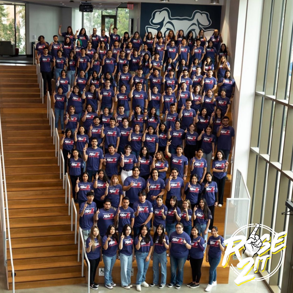 RISE2ITPRO's tweet photo. 13 COLLEGES. ☝️FAMILY. #RISE2IT 📸 @frankielealphotography #CAMP  #fresnostate #runnersontherise #CSUMB #SacState75 #WeDefineTheFuture #coyote4life #CSUSMCougars #GoMountainLions #mendocinocollege #reedleycollege #SCCollege #WHCLemoore #WHCCoalinga #WHCCD #ArizonaState https://t.co/QmnhZs6qgt