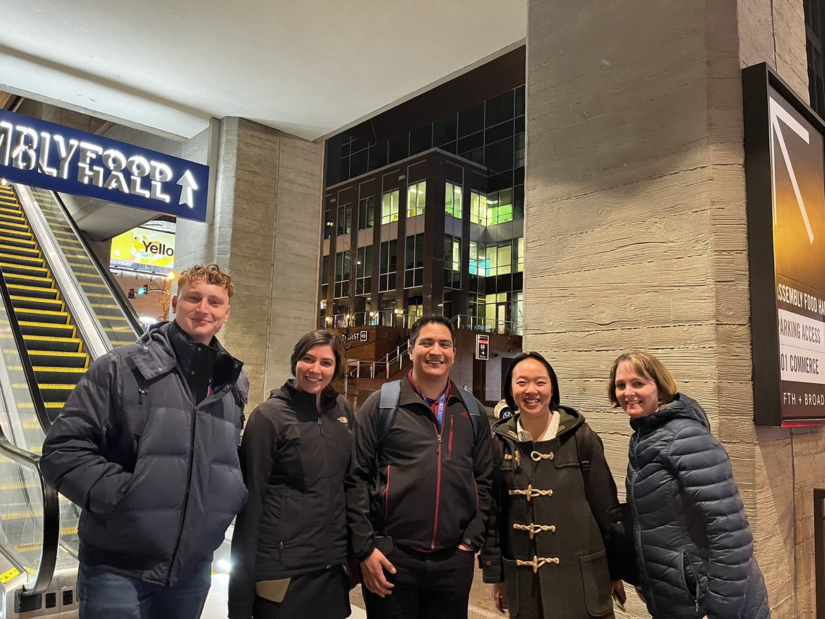 Discussion over food with <a href="/PurdueHSCI/">Purdue School of Health Sciences</a> members 🌮 day 2 of the #SOT2023 talks over . Looking forward to Day3 sessions!