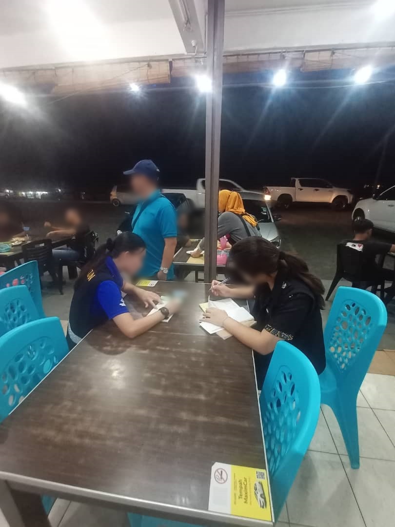 21.03.2023 Team PKD Sandakan, Sabah menjalankan pemantauan premis &amp; penguatkuasaan PPKHT 2004 di sekitar Sandakan. 22 notis/kompaun telah dikeluarkan bagi kesalahan merokok di kawasan larangan &amp; lain-lain kesalahan. <a href="/KKMPutrajaya/">KKMalaysia🇲🇾🩺❤️</a>