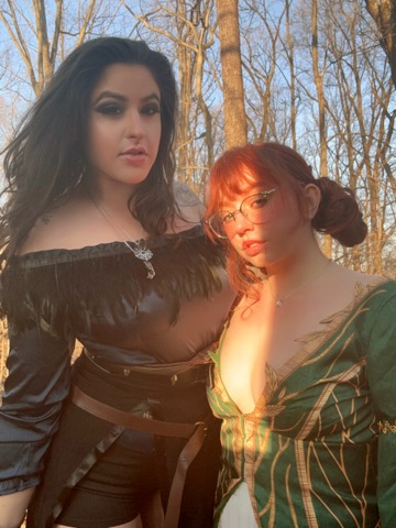 sandy frizzle ☭ on Twitter: "Yennifer and Truss with @angel_0f_deathx 😊"