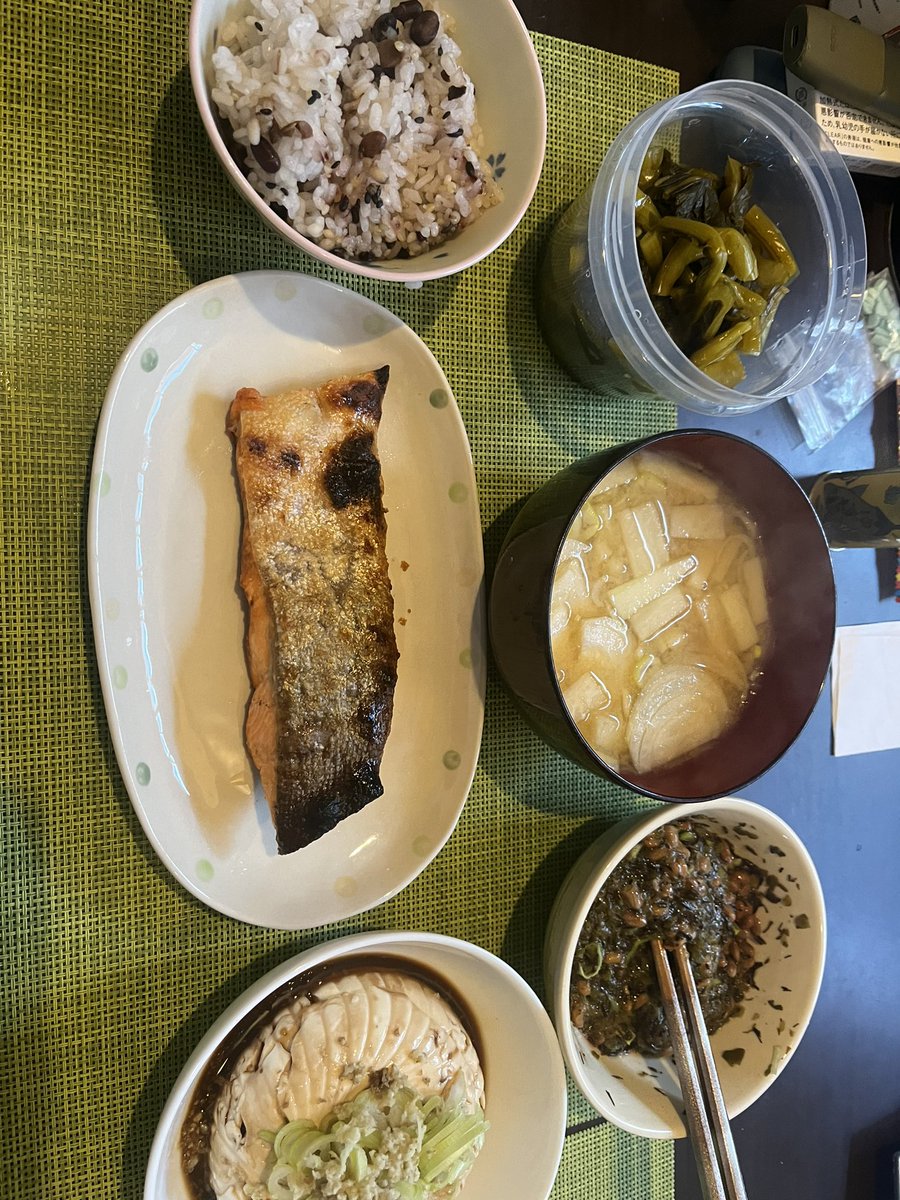 hironyans's tweet photo. #いただきます　#嫁風邪　#自分ご飯 https://t.co/bTN2EQAgvT