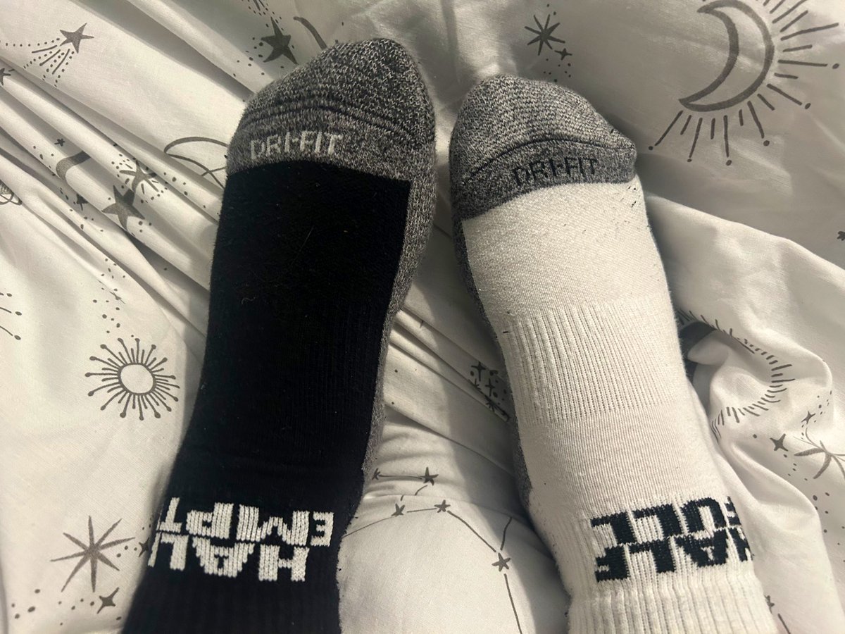 MissCurd's tweet photo. I rocked my odd socks today in bed #sick  #worlddownsyndromeday  #DownSyndromeAwareness #oddsocksday #WDSD2023 #WeAreAllDifferentButThatsWhatMakesUsUnique 💛21.3.23💙 https://t.co/tPGInkz4Zh