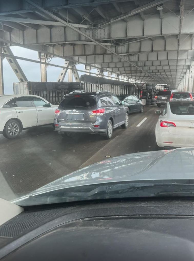 KTVU's tweet photo. .@CHPSanFrancisco says a big rig has overturned just east of 1st Street on-ramp on EB I-80 (Bay Bridge). Trucks asked to exit I-80 at 4th St. Do not attempt to cross Bay Bride at this time. #breaking https://t.co/zTvsMd4K03