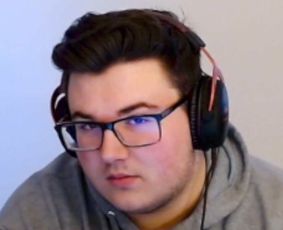GiD On Twitter Wyd If He Hits Your Gf With This Look gid-on-twitter-wyd-if-he-hits-your-gf-with-this-look