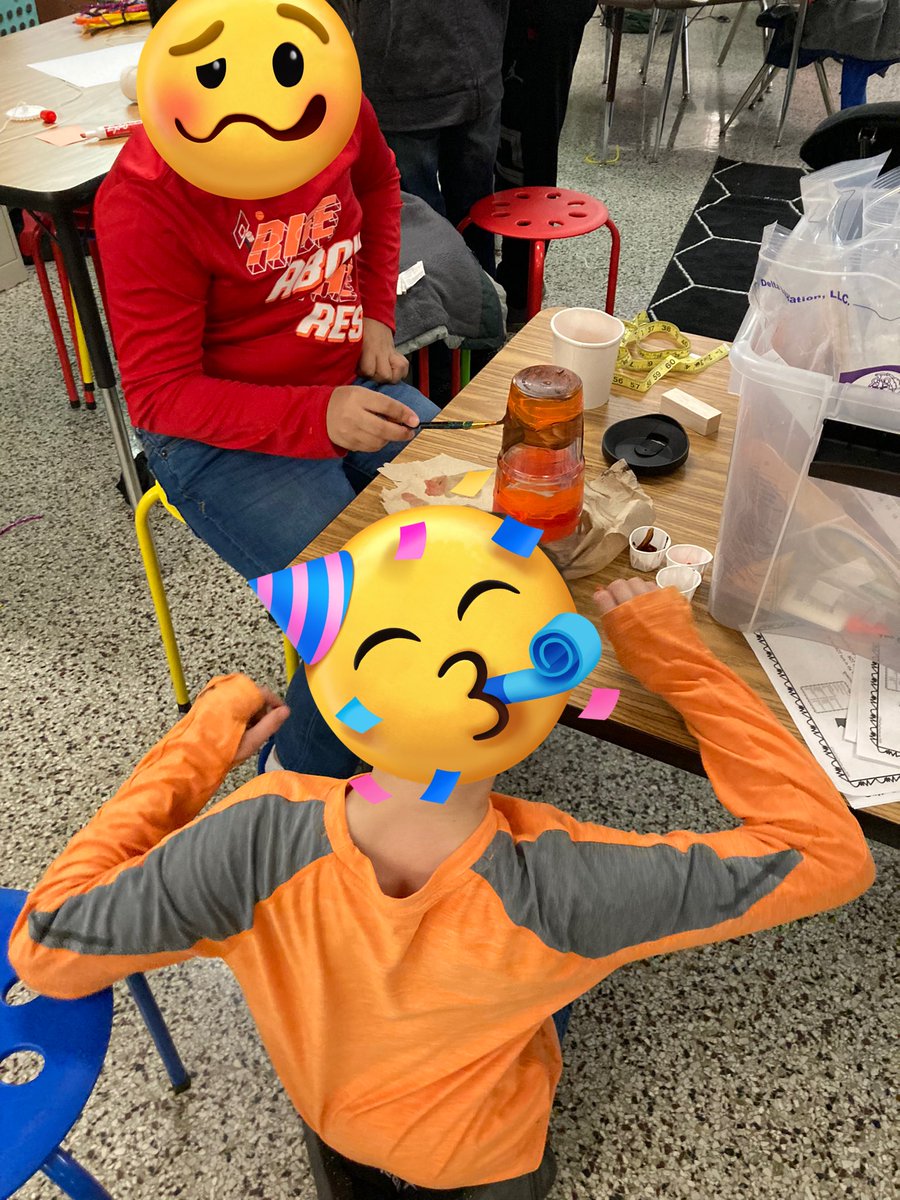 mtruslow_'s tweet photo. 4th Grade is working on their inventions! So creative @SpotswoodElem https://t.co/wlhxVa5THQ