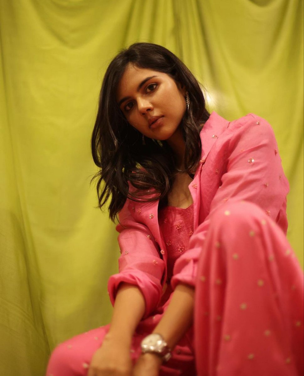 kalyanipriyad's tweet photo. .·:*¨༺ ༻¨*:·.
@kalyanipriyan
─┉┈◈◉◈┈┉
჻჻჻჻჻჻჻჻჻჻჻჻჻჻჻჻჻჻჻჻჻჻჻჻
#love #addicted #beautiful #cursh #actress #actressgallery #hot #Trending #Like #Tweets #Kerala
#kalyanipriyadarshan #keerthysuresh #rashmikamandanna #Samantha #keerthisuresh #poojahegde #malavikamohanan https://t.co/VfP62dp9Cq