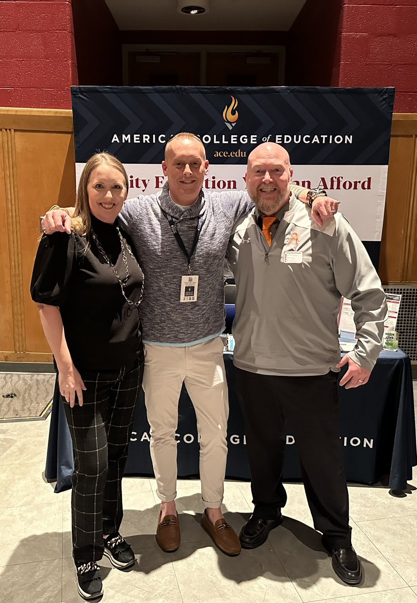 TJDavisACE's tweet photo. What a pleasure it was speaking &amp; providing breakfast for the @OhioPrincipals Zone 3 Meeting today! Thank you PJ Burgett (Superintendent: Ansonia LSD) &amp; @Mrs_HPowell (Associate Executive Director: OASSA) for the invite! @ACEedu loves giving back to our educators! #ACE #OASSA https://t.co/bnJsngLsc5