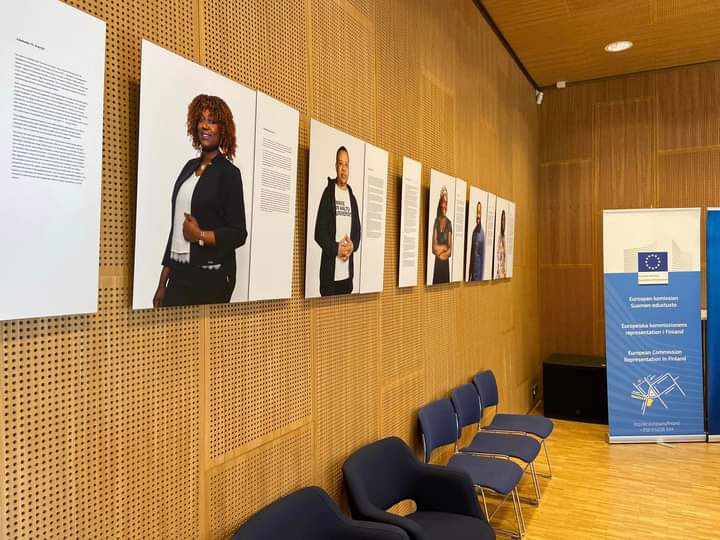 RAHYry's tweet photo. Tervetuloa Black Faculty -valokuvanäyttelyyn joka on nähtävissä maaliskuun loppuun asti Euroopan komission Suomen-edustustossa.

Näyttely on nähtävillä myös Pasilan kirjastossa 25.3.2023 asti. https://t.co/xRstyi7bDN