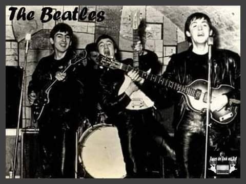 JPRockabilly's tweet image. Un Día como Hoy 21 de Marzo pero de 1961 El Grupo &quot;@TheBeatles&quot; actúa por primera vez en 
The Cavern Club (La Caverna ) en 
Liverpool, Inglaterra este fue el lugar donde prácticamente el Mundo los conocería, sus actuaciones eran muy buenas
#TheBeatles
#TheCavern
#FirstPerformance