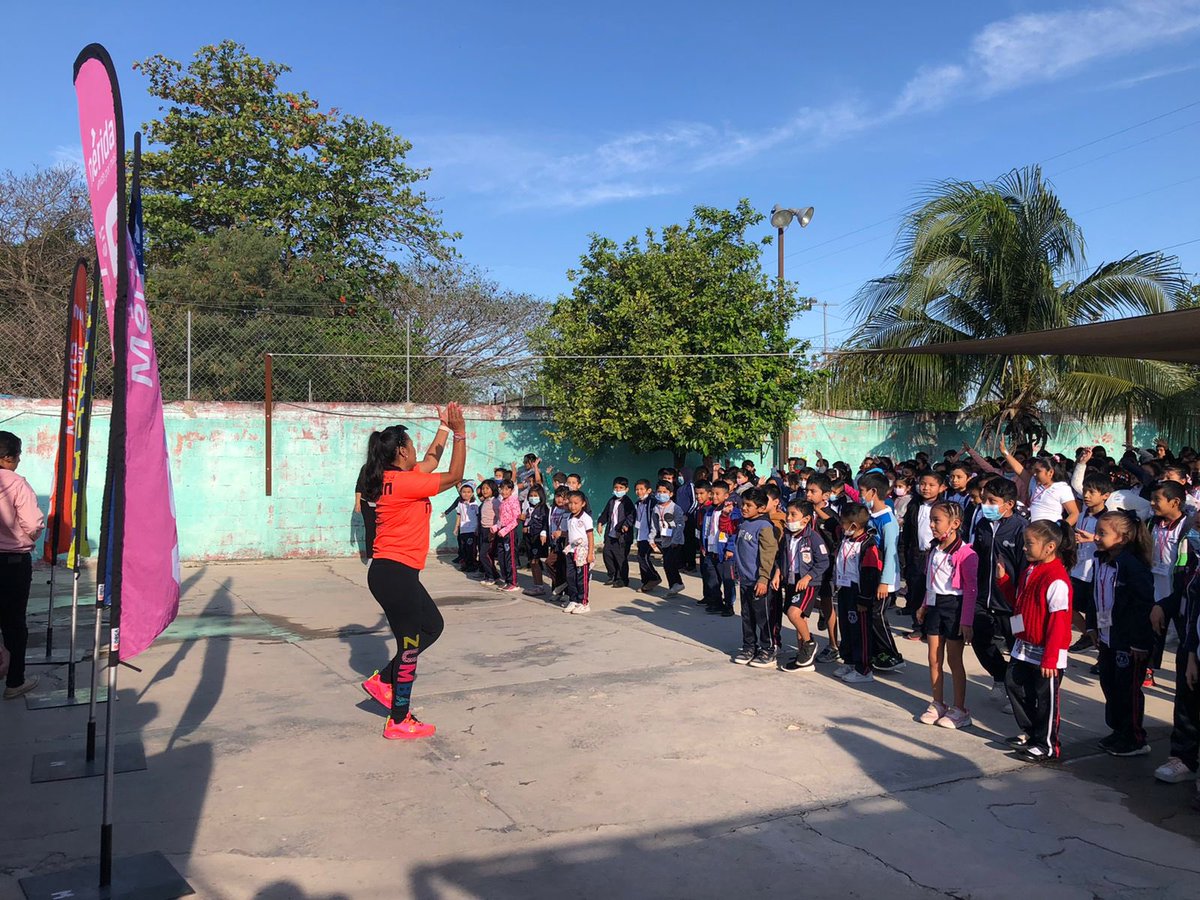 Danito86's tweet photo. Iniciando la primavera 🌼🌸🌺, activando desde muy temprano a los niños de la escuela primaria Elvira Parra Avila, Merida en Acción programa que impulsa el Alcalde @RenanBarrera @AyuntaMerida #eldeportenodescansa https://t.co/6z9nKc6vB0