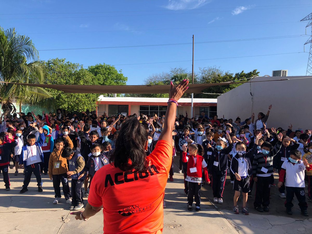 Danito86's tweet photo. Iniciando la primavera 🌼🌸🌺, activando desde muy temprano a los niños de la escuela primaria Elvira Parra Avila, Merida en Acción programa que impulsa el Alcalde @RenanBarrera @AyuntaMerida #eldeportenodescansa https://t.co/6z9nKc6vB0