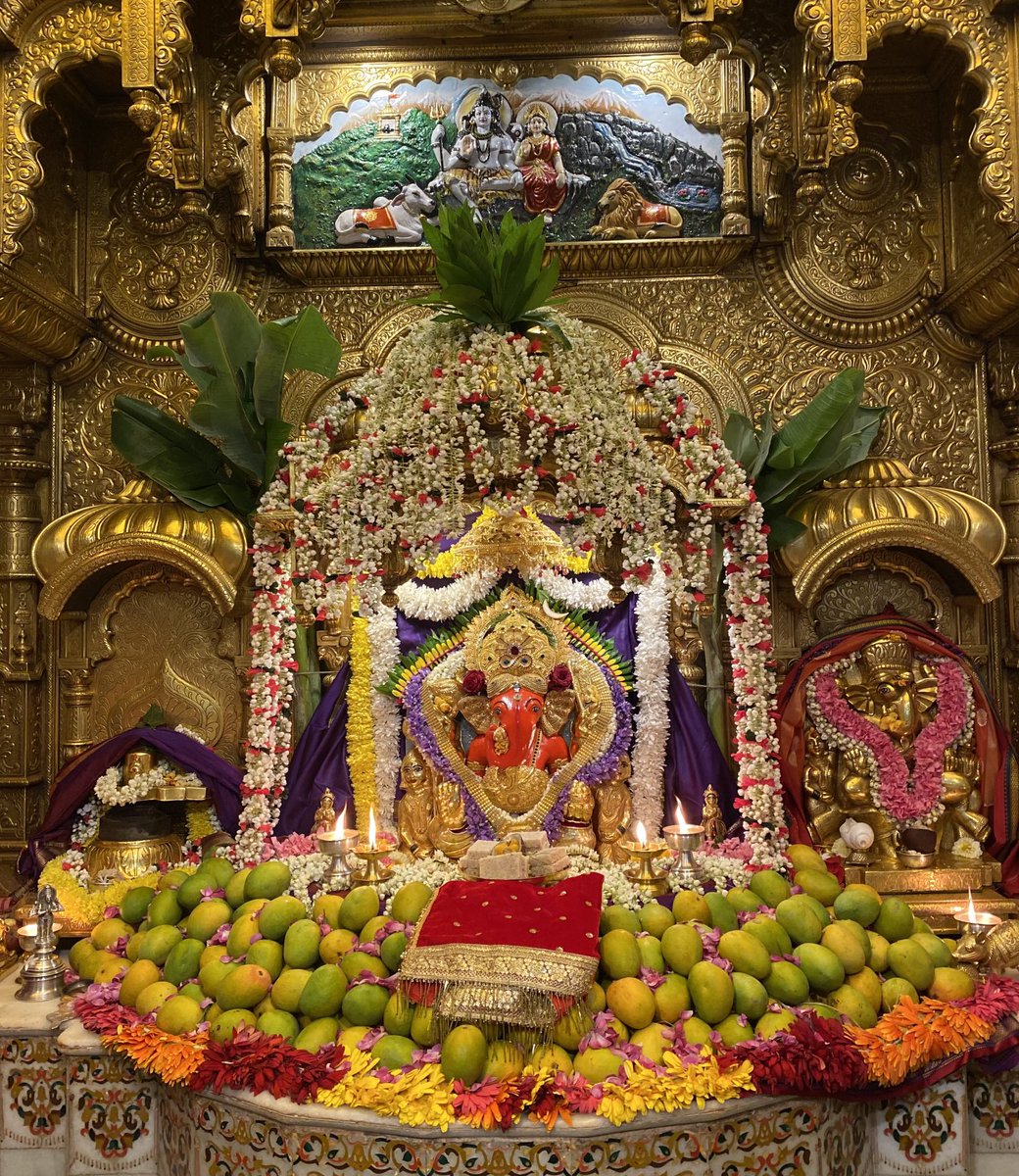 SVTMumbai's tweet photo. 🙏 गणपती  बाप्पा मोरया 🌺मंगलमूर्ती मोरया 🙏२२/०३/२०२३ 
🙏Ganapati Bappa Moraya 🌺 Mangalmurti Moraya  🙏22/03/2023 https://t.co/ZtCYvw1Z7g