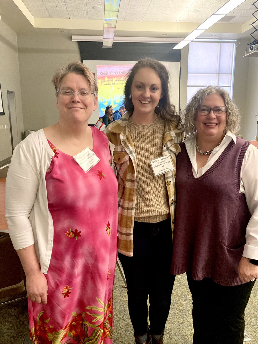 MsDThompson2's tweet photo. Love coming back to @PennWCalifornia as a @calualumni. I love seeing my @CalUSecondaryEd  professors and the lovely women that power @WPCTEtweets! 💥 📖

#hopethroughjoyconference #wpcte #KnowledgeIsPower https://t.co/ll5nTsOeAh