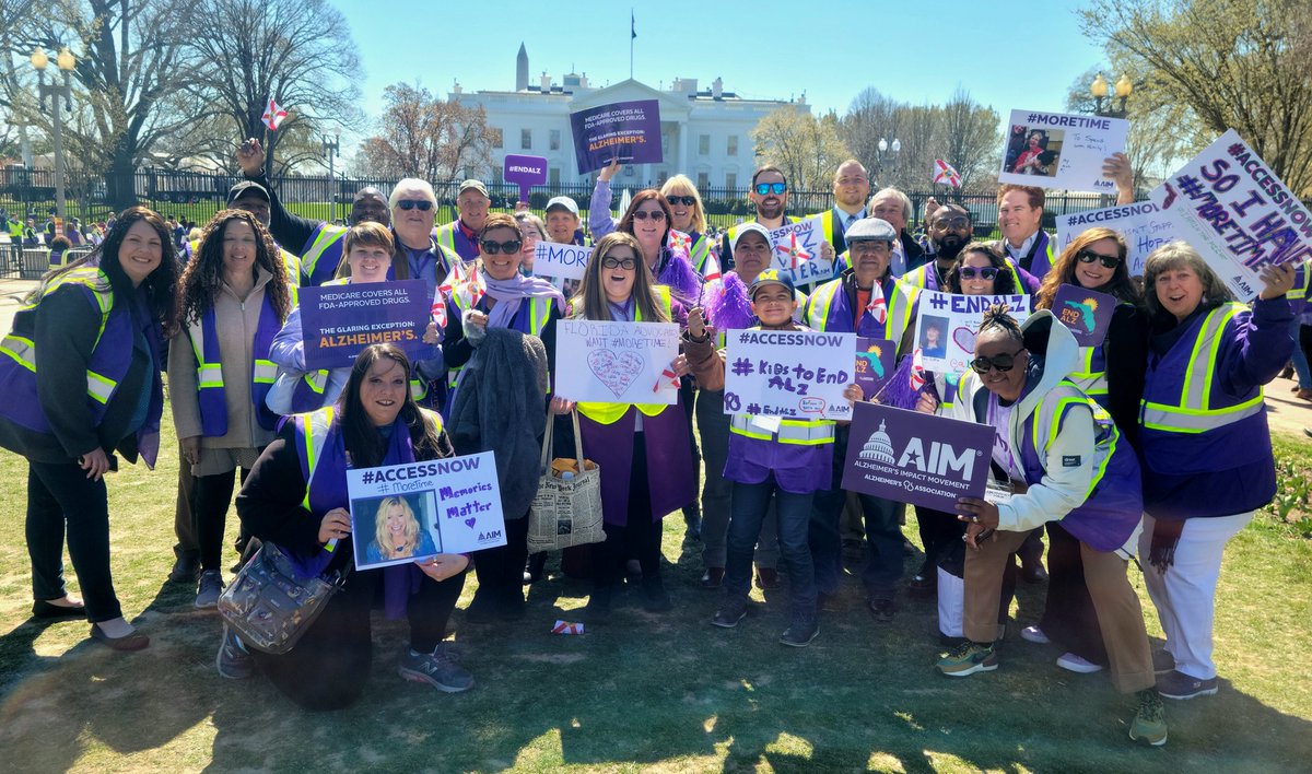 Raie_Lynn's tweet photo. CMS Fix This Mess; give my mother, and those with early onset, the choice to choose if they want to take a drug APPROVED by the FDA! #AccessNow #ENDALZ #moretime https://t.co/hV7tnsRWcb