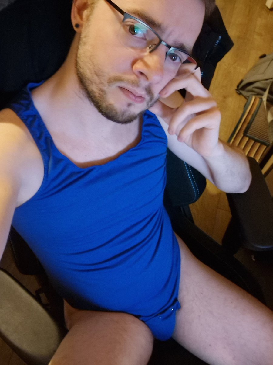 Pup Newt! (10k) (@dg16boy) on Twitter photo 