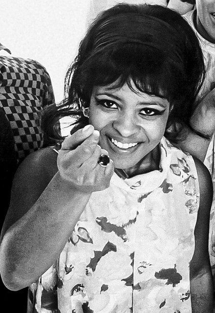 Charley58115169's tweet photo. Born 3/21 #RoseStone singer and keyboardist. She is best known as one of the lead singers in #SlyandtheFamilyStone, a popular psychedelic soul/funk band founded by her brothers, #SlyStone and #FreddieStone. https://t.co/K3Dur0t0UI