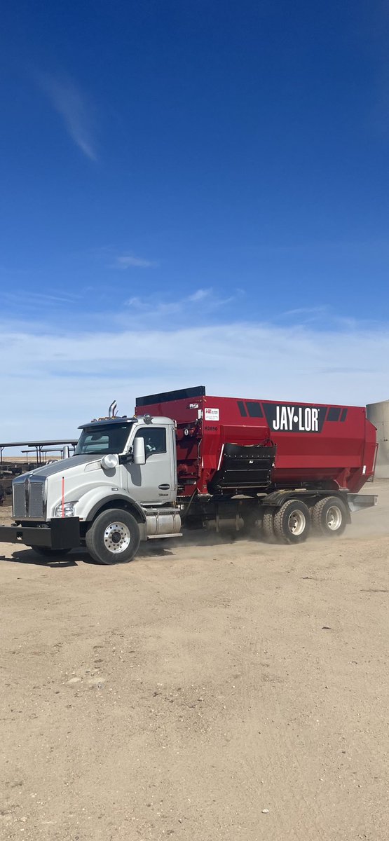 This truck cost more than my first yard… but it’s damn sure nice ⁦⁦<a href="/myjaylor/">Jaylor</a>⁩  #beef 🥩🥩🥩