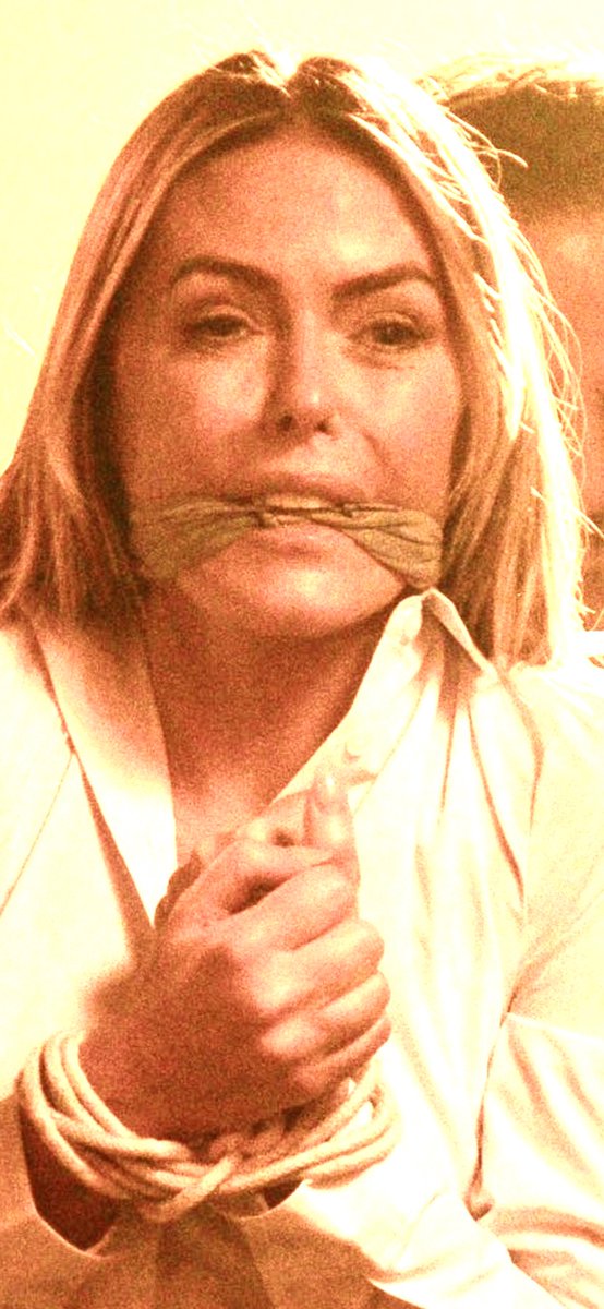 cleavegagged's tweet image. The Beautiful Patsy Kensit Bound and Gagged in the Film Renegades great film and a great actress who s acting has always been brilliant big fan of Damsel in Distress scenes in film and Tv .Patsy acts brilliantly love her in this film #Cleavegagged #Damselindistress #Patsykensit