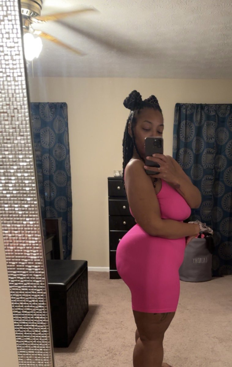 The0nly_Bree1's tweet photo. Damn look at that ass 😍 #ass #phat #BlackGirl #bigbum #curvyplus https://t.co/wOChGg5RK3