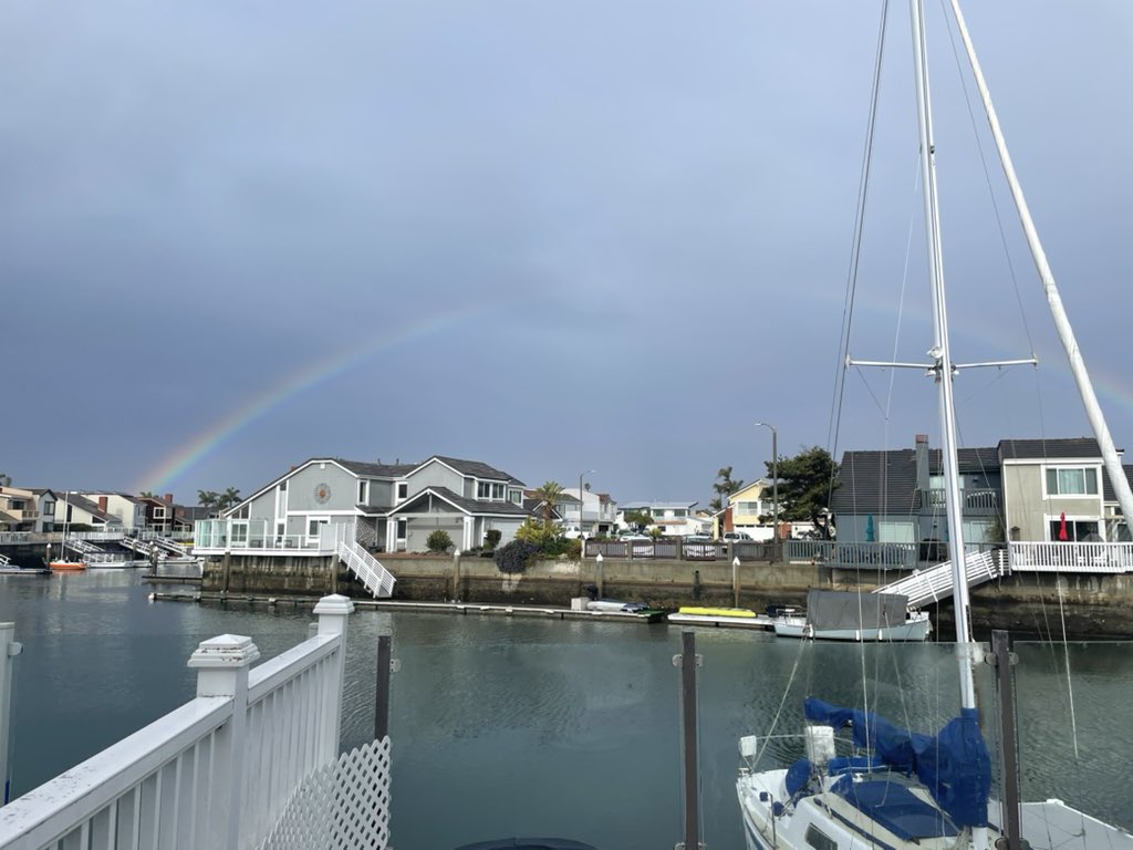 TracyLehrNews's tweet photo. #Rainbow over #ChannelIslandsHarbor https://t.co/aIHjwCM8UP