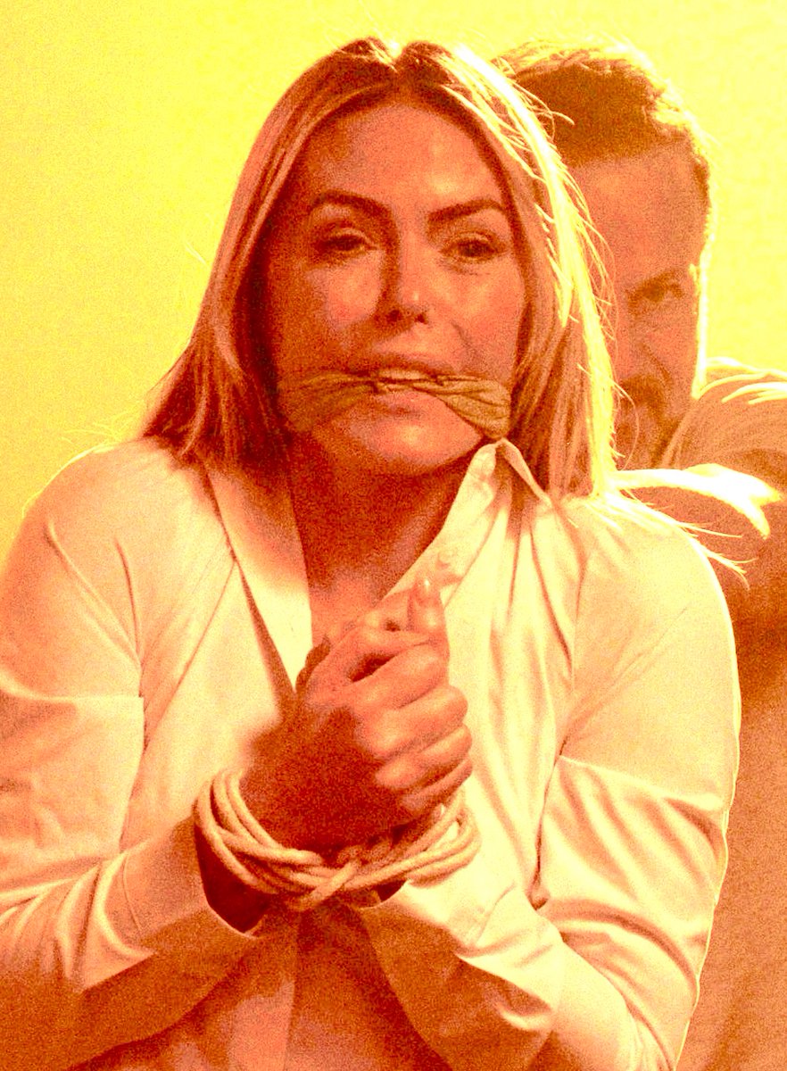 cleavegagged's tweet image. The Beautiful Amazing Actress Patsy Kensit Bound and Gagged in the film Renegades big fan of action films and also Damselindistress scenes patsy acts amazing in the film .Cracking film with some iconic actors @patsy_kensit @ShogunFilms #Renegades #Patsykensit #Cleavegagged
