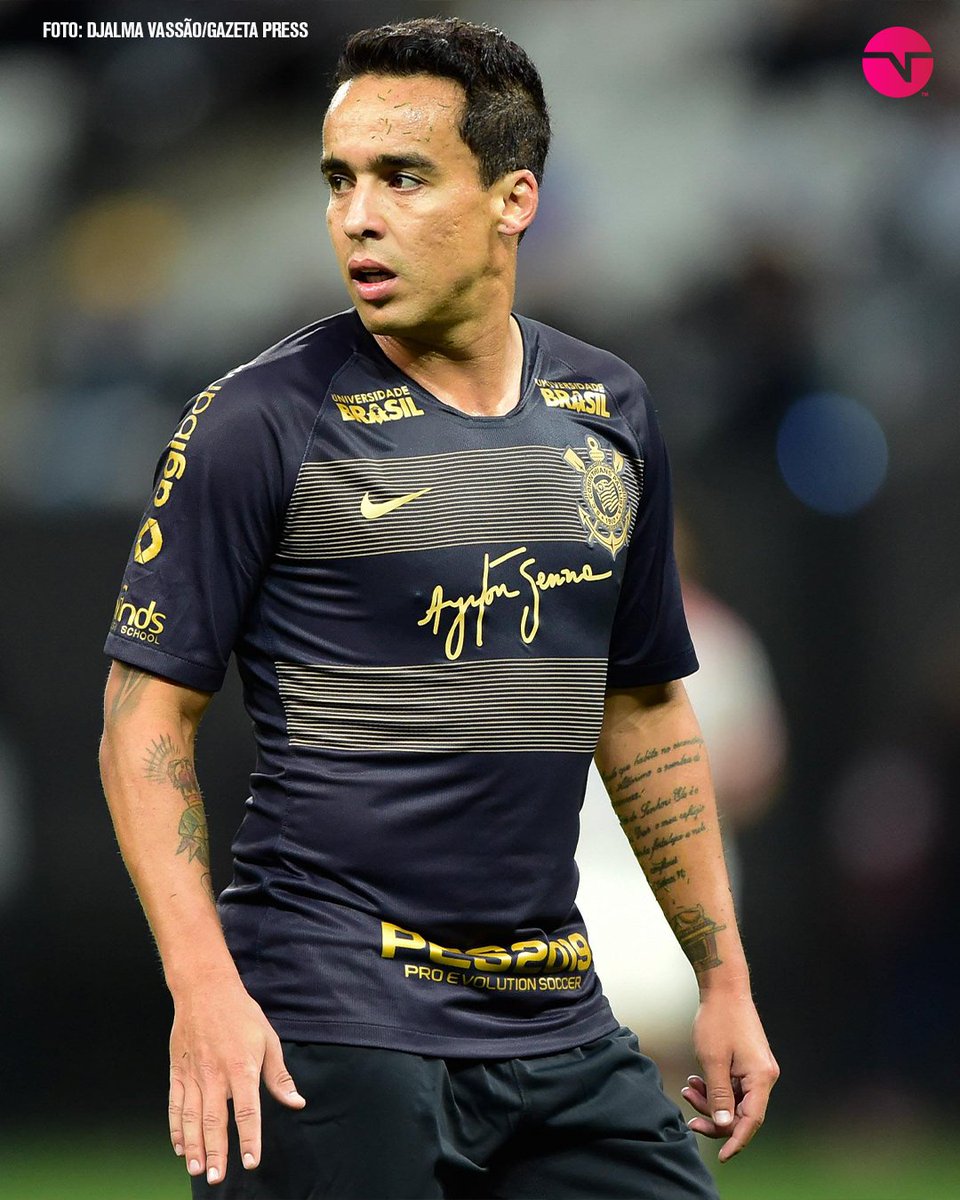 TNTSportsBR's tweet image. ADMITA: essa camisa do Timão em homenagem ao Ayrton Senna era F0D@ demais!