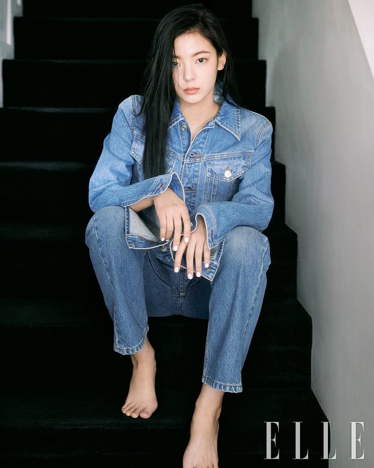 liafiles's tweet photo. #LIA for ELLE https://t.co/PsmF3XGax9
