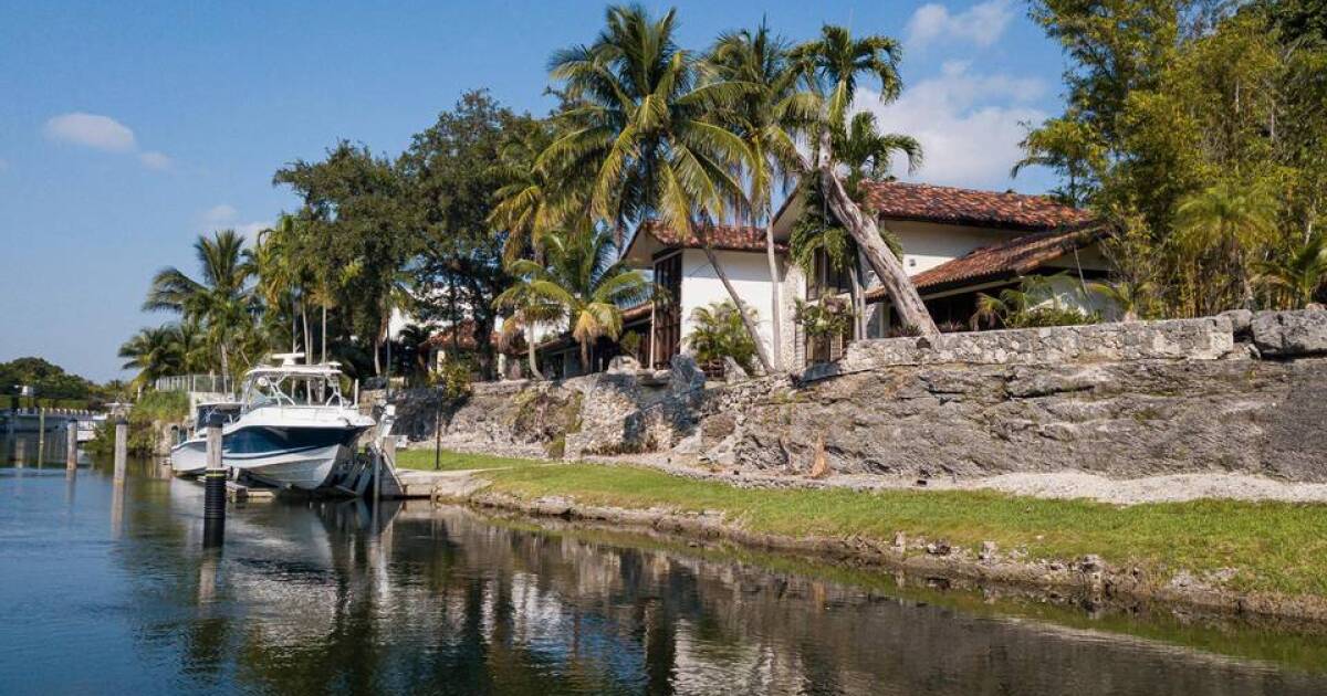 Miami’s hidden high ground: What sea rise risk means for some prime real estate  buff.ly/3ZPM3Hl #miamirealestate #miami #southflorida