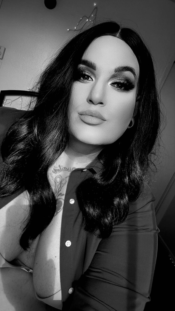 missbryanalopez's tweet photo. Feeling myself today! Holla at your girl on the OF https://t.co/lwiDjmuCRx #trans #bbw #latinatrans #altgirlsofonlyfans https://t.co/M58TwoBqB9