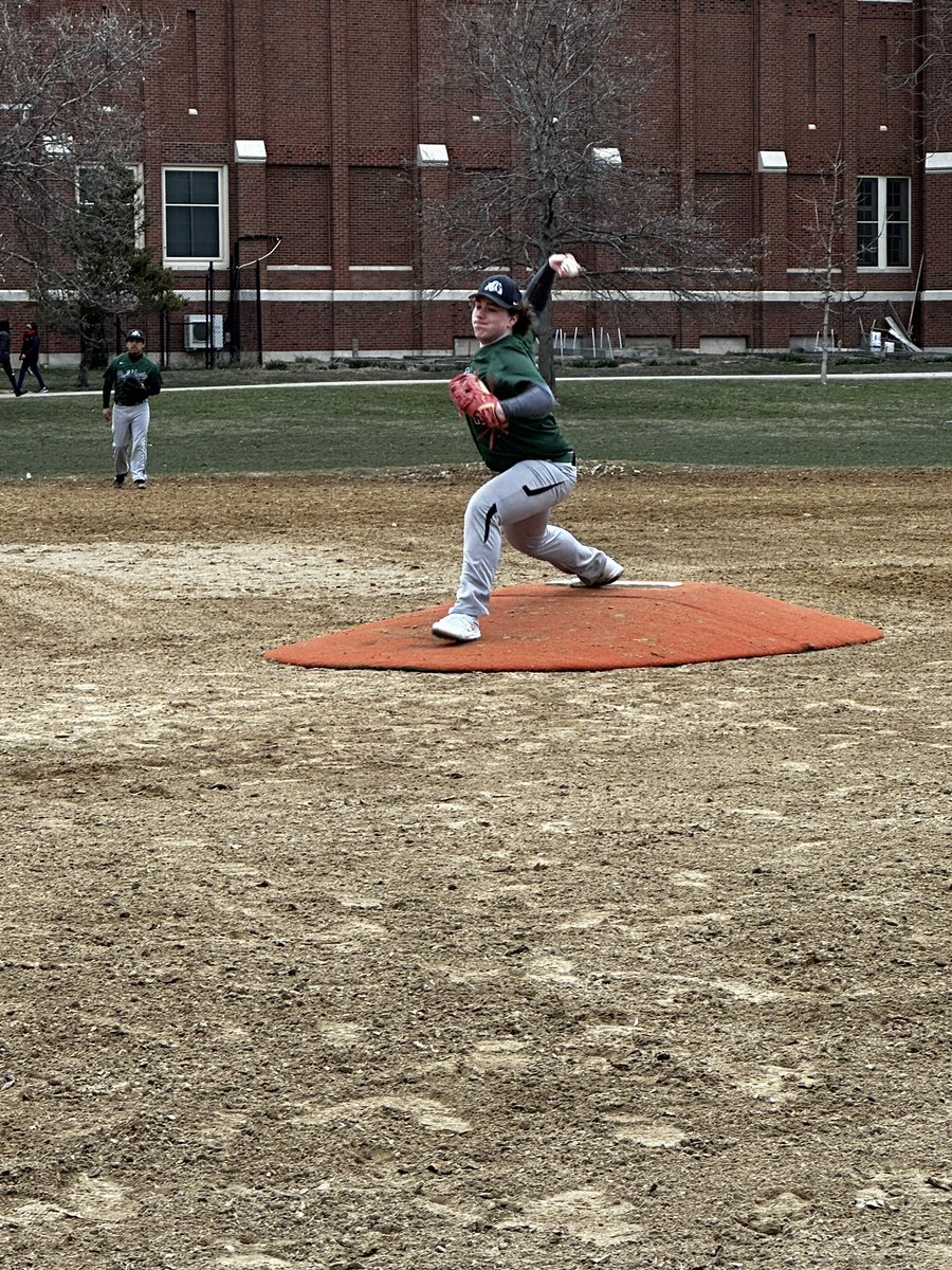 Senn Baseball tweet media