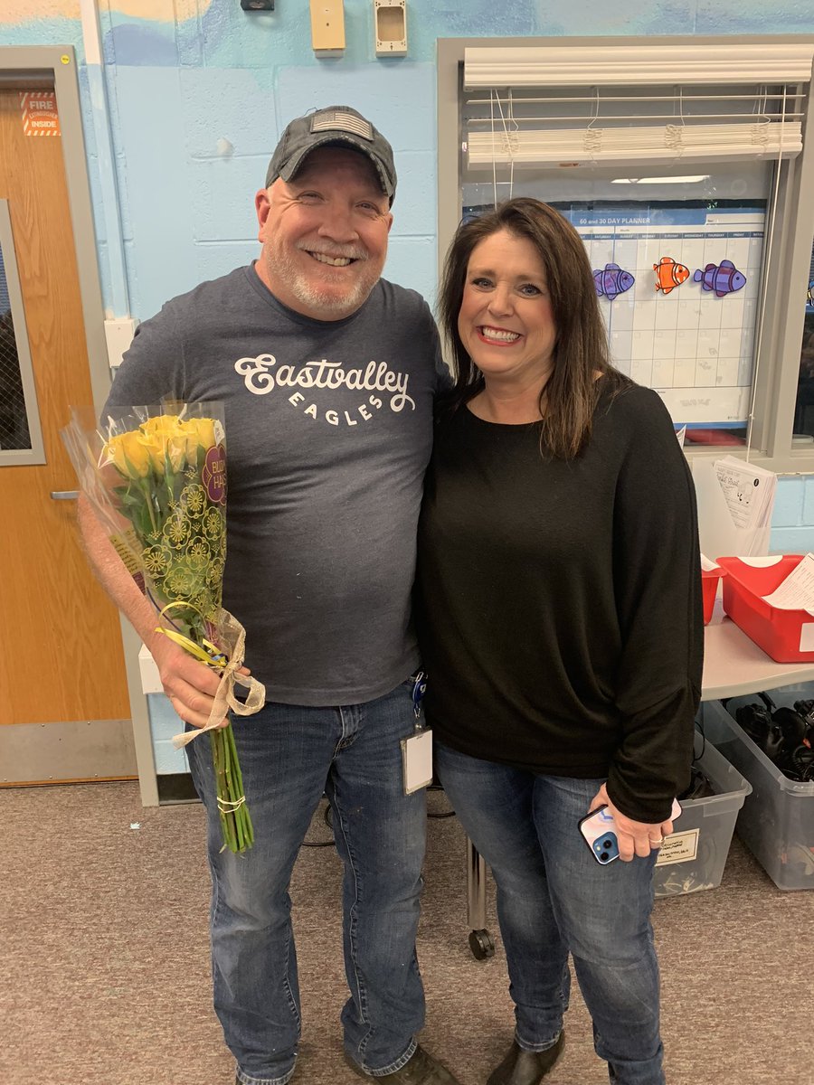 Congratulations to our 22-23 TOTY- Lynda Bernard &amp; CEOTY- Barry Crocker!! We are extremely proud of these AMAZING Eagles! 🦅🦅<a href="/CobbSchools/">Cobb County Schools</a> <a href="/WhitSpooner/">Whitney Spooner</a> @APDwanJones #EVcelebrate <a href="/mavityelizabeth/">kanami</a>