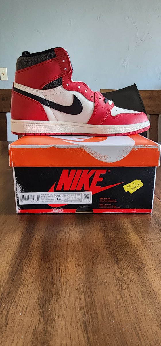 bhall001's tweet photo. @RetailTuesday Selling off some of my collection.  All DS, most everything size 10.  PayPal invoice or Zelle.  Whatever you prefer.   Prices include shipping with tracking.  Msg me if any questions.  Help me establish some rep!  😂  #size10M 

Jordan 1 Lost and Found - 425
Nike SB Lobster - 500 https://t.co/5agrK12tfn