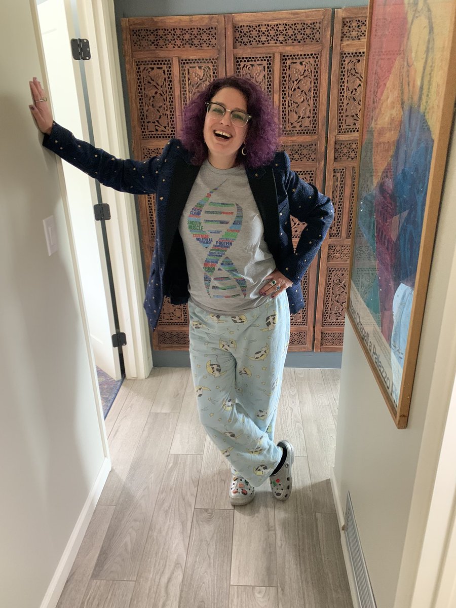 AlainaGLevine's tweet photo. Ty @BiophysicalSoc for the chance to do a careerQ&A for #BiophysicsWeek! Loved speaking w #biophysicists in #middleeast #oman #yemen shukran Gazilan! #halfsuit: @ESCADA @Crocs @hudabeauty @UrbanDecay @Target @HSN @QVC #keynotespeaker #careercoach #careeradvice #AcademicChatter https://t.co/22QYds9NxO