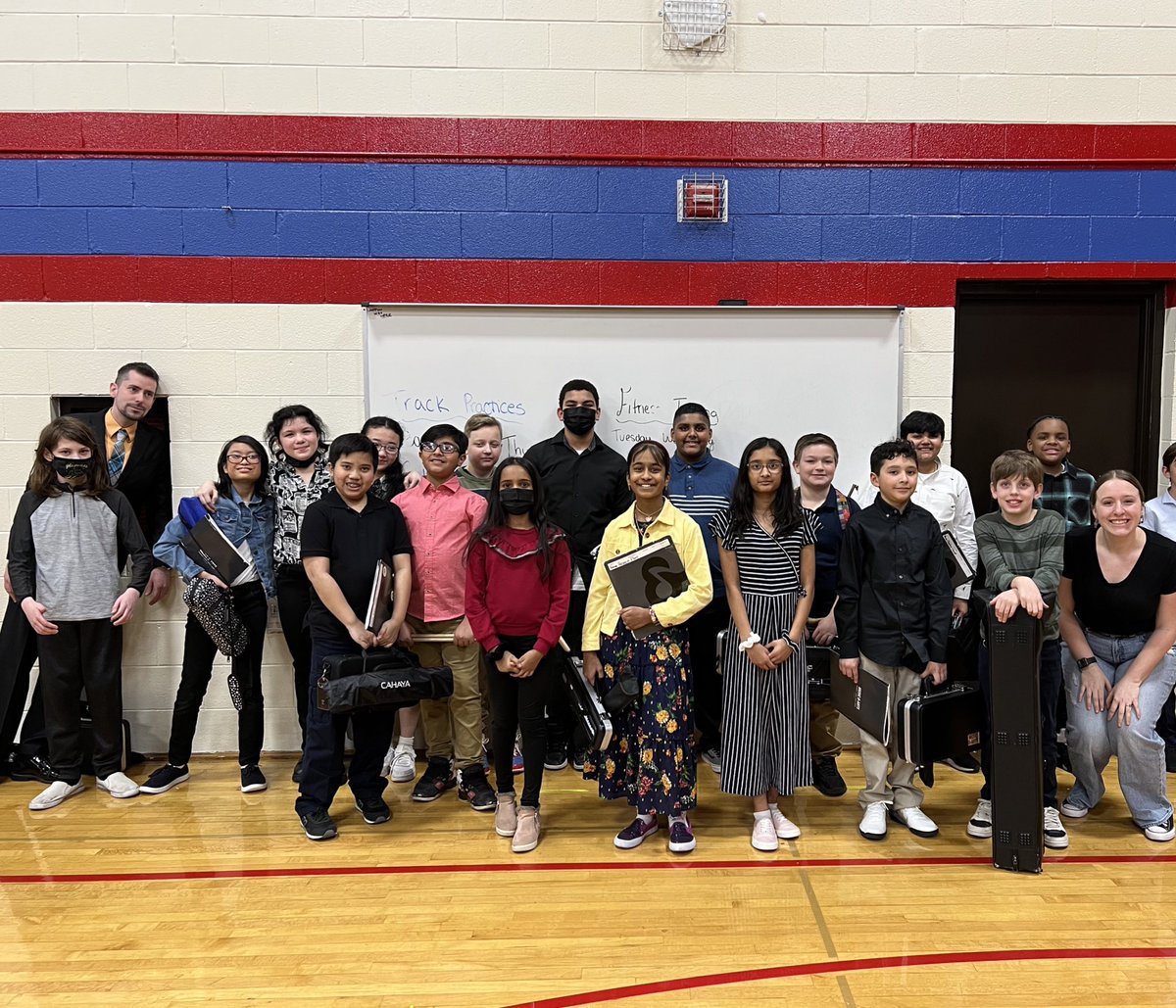 MrsRamza's tweet photo. Amazing job to my @D54Armstrong band kids! You make me a proud teacher! 🎺🎼🎵🎶🥁#Armstrongmusic #D54Armstrong #D54 https://t.co/VC2tPic9Ki