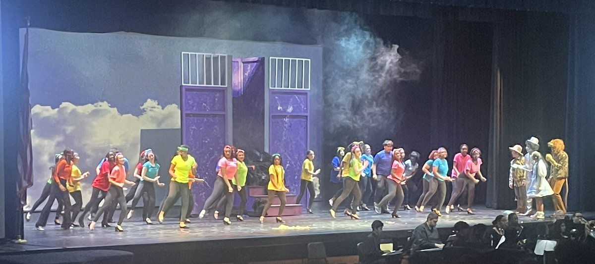 GV_MAC's tweet photo. Marvelous!!! Made a believer out of me! Well done! 🎭 🎶💕👌🏾A Brain, A Heart, Courage, and Home! Keep Believing in yourself! Great Production! To all involved! https://t.co/zzBSU3TDwT