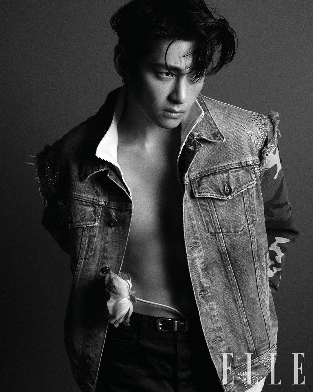 FryPKGDaQAMLXdC?format=jpg&name=large