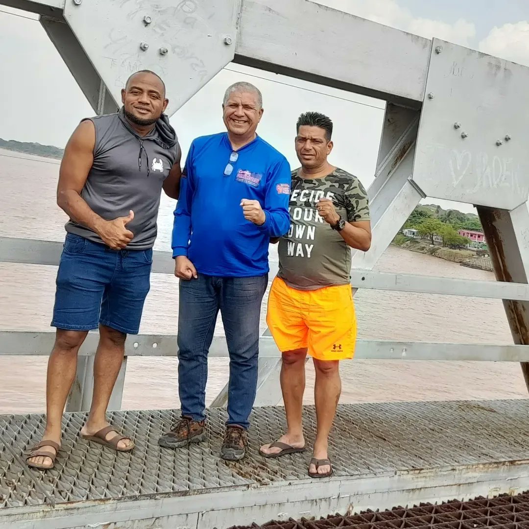 JosBricFUNTBCAC's tweet photo. 19 Marzo 2023. La Dirigencia Sindical PSUV Trabajadores, (as) Carabobo en reunión de trabajo en Apure con el Gobernador Eduardo Piñate a fin de fortalecer los Lineamientos Estratégicos del Gobierno Popular Clase Obrera Nacional. @NicolasMaduro @dcabellor @psuvtrabajadores https://t.co/NPhtBLMnN7